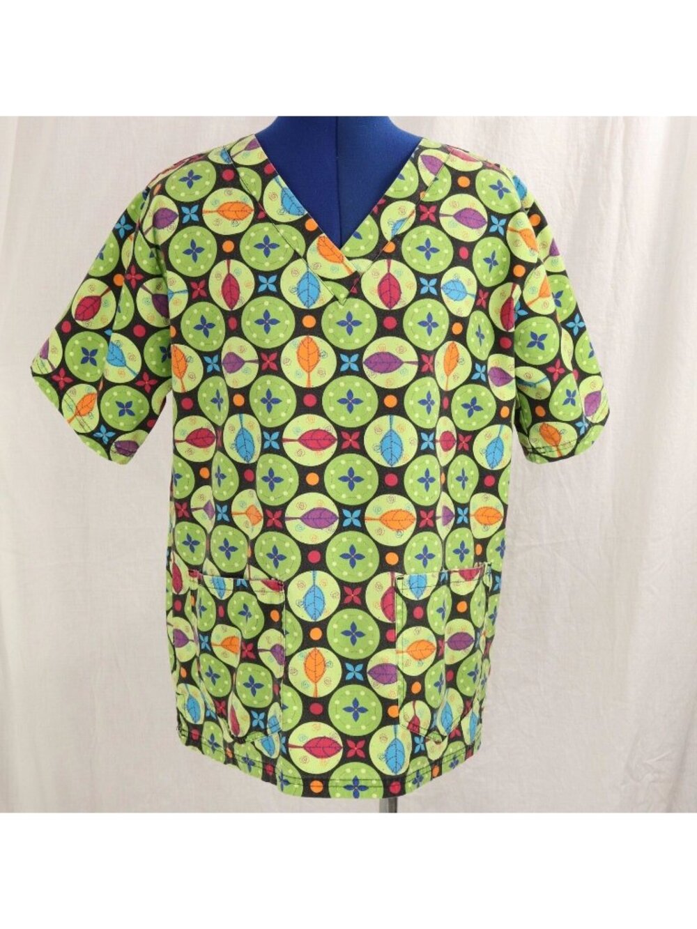 Scrub Top Womens M Mid Century Modern Green Boho Motif Print Medical Shirt VTG